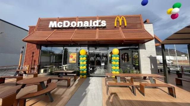 McDonald’s continúa su apuesta por Valencia: abre su primer restaurante en Puçol