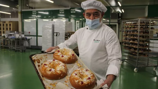 El Corte Inglés esconde en sus roscones de Reyes 30.000 euros en premios, viajes a Punta Cana y estancias en hoteles (¿y si te toca esta vez?)