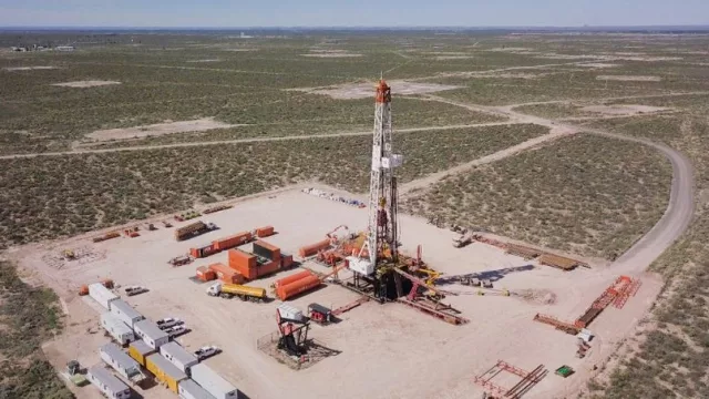 Qué se espera de Vaca Muerta para 2024: Petróleo, exportaciones y desarrollo sostenido