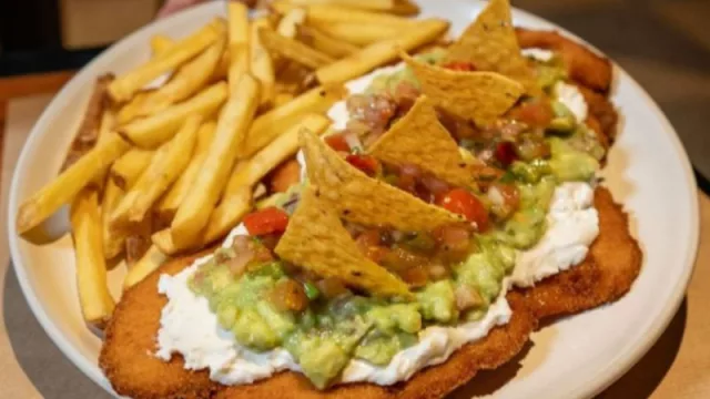 La milanesa busca su lugar en el podio de las fastfood globales (y Barcelona vive un boom)