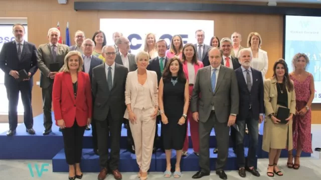 Solo un tercio de las empresas en España ha logrado la igualdad entre hombres y mujeres en puestos directivos