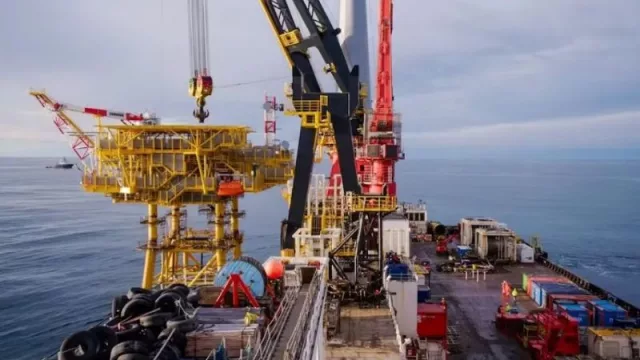 Explotación offshore: la plataforma Fénix, ubicada a 60 km de la costa de Tierra del Fuego, avanza sin contratiempos