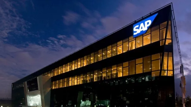 SAP desarrolló su propio copiloto IA para empresas (y sus clientes ya lo utilizan)