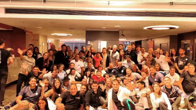 Indusplast: la marca pionera en Argentina que conquistó el mercado de piscinas con franquicias