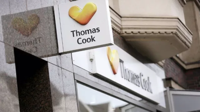Reino Unido multa a EY con 4,2 millones por fallos en la auditoría de Thomas Cook previos a su quiebra en 2019