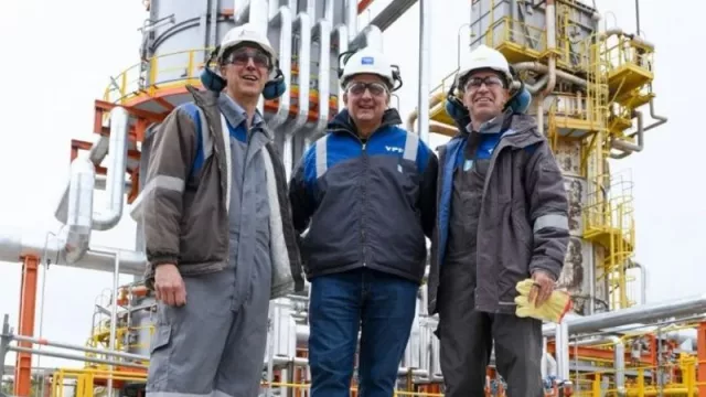 YPF invierte 55 millones de dólares en su refinería de Plaza Huincul (para procesar más crudo de Vaca Muerta)