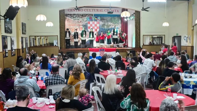 Colectividades Tricentenario: el mundo “desembarca” en Rosario (si esta es la previa, imaginate la fiesta central)