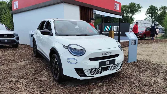 Fiat 600 Hybrid: el primer modelo electrificado de la marca llega a Argentina