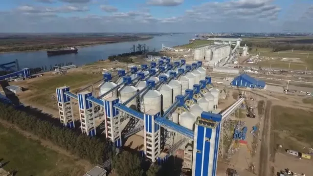 Lo anunció “Toto” Caputo en X: nuevo puerto en Timbúes con US$ 300 millones de inversión (el primer desembolso mediante el RIGI en la provincia)