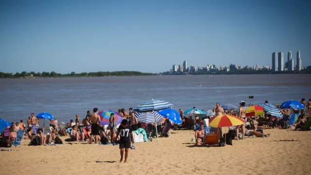 Rosario está de moda con Messi, Fideo, Fito y Fontanarrosa (no te la vas a perder en el último finde largo del año)