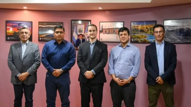 Claudio Vidal se reunió con una empresa estadounidense para evaluar la exploración de uranio en Santa Cruz