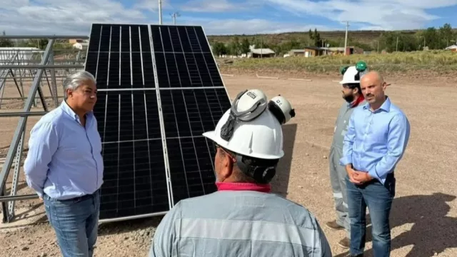 Avanza a buen ritmo la construcción del parque solar de Los Chihuidos y la localidad se encamina a tener luz las 24 horas