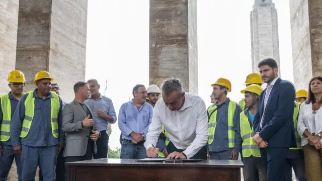 Retoman las obras de recuperación del Monumento (el desafío: terminarlas antes del 20 de junio)