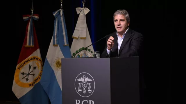 Nación cedió la ruta A-012 a la Provincia (lo anunció el ministro Caputo en la Bolsa de Comercio)