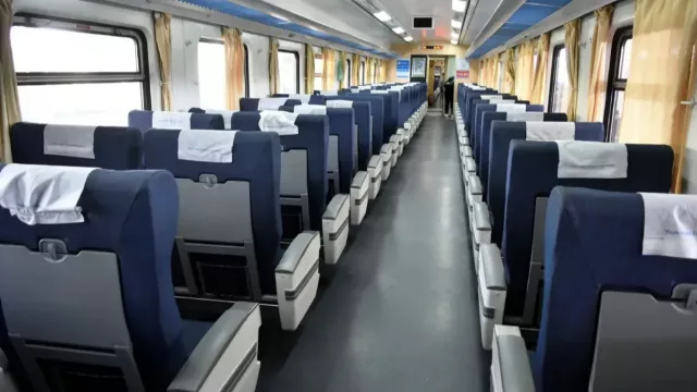 Impulsan sistema de transporte metropolitano en tren (hacia "mediados de noviembre" lo licitarían)