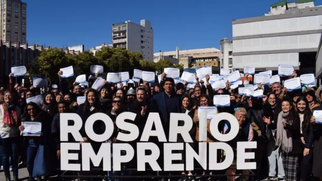 Rosario Emprende: más de 450 emprendedores recibieron sus certificados (fue la primera edición anual)