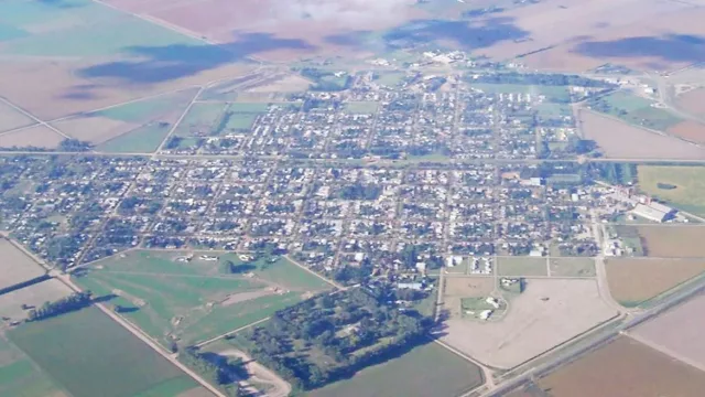 Cuáles son las dos localidades que compiten por ser los mejores pueblos del mundo (una fue cuna de León Gieco)