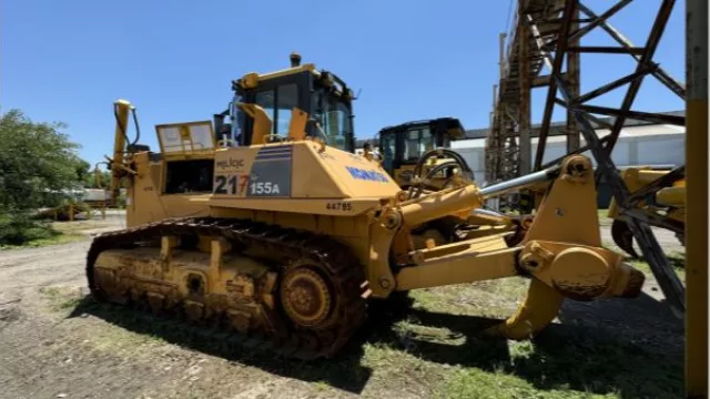 MILICIC: desde bulldozer hasta excavadoras (rematan on line maquinaria pesada)