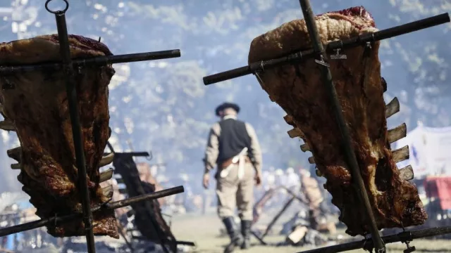 Costillar, estaca y fuegos: ya inscriben para el concurso Del día de la Bandera
