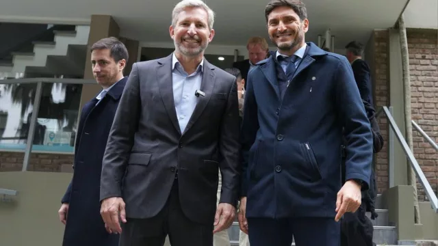 Cumbre del Litoral (Pullaro y Frigerio hermanaron ciudades "por un modelo de desarrollo y producción"