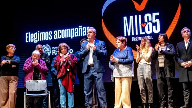 "Por nuestra infancia y nuestros mayores" (La Muni presentó "MIL65" para asistencia de niños y abuelos)