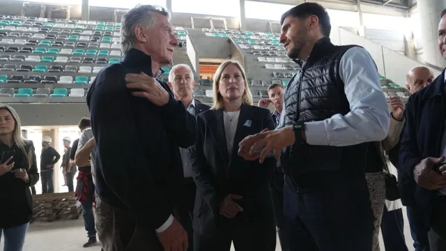 Y hubo foto... Pullaro y Macri se mostraron juntos (recorrieron obras de los Juegos Suramericanos)