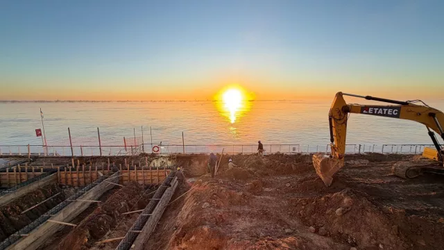 Junio, Monumento... Agosto, La Fluvial (a toda promoción, anuncian los nuevos muelles en 60 días)
