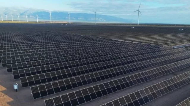 Habilitan dos nuevos parques solares en La Rioja y Mendoza que sumarán más de 105 MW al sistema eléctrico