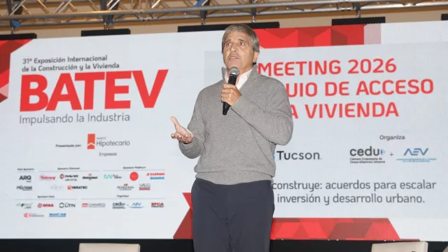 Con un fuerte llamado a la inversión, Caputo inauguró la edición 2026 de BATEV (que se realiza hasta el 27 de junio en La Rural)