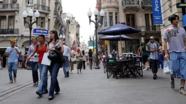 Comercios en Rosario: se vende menos y están mas endeudados (según relevamiento de la Fecoi, en junio)