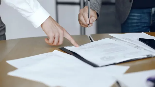 Cámaras empresarias y sindicato firmaron la revisión paritaria mercantil (5,7% en tres tramos)