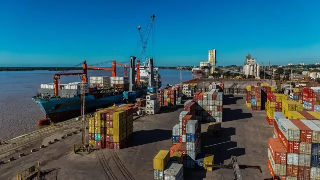 Pullaro viaja a Chile para impulsar la exportación minera a través del puerto de Rosario
