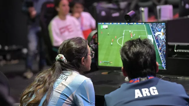 De las pantallas al podio: los esports hacen historia (medallas para Argentina en competencia de videojuegos)