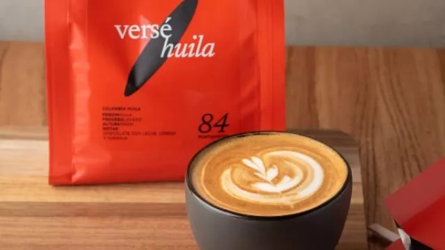 Conversemos: Versé sale a celebrar el Día Internacional del Café con una ronda de cafés gratis